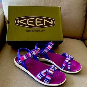 KEEN Phoebe Girls Sandals